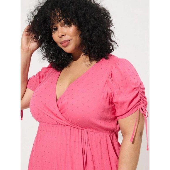 Torrid Women's Pink Solid  V-Neck Swiss Linen Surplice Wrap Midi Dress NWT 1X - Picture 3 of 4